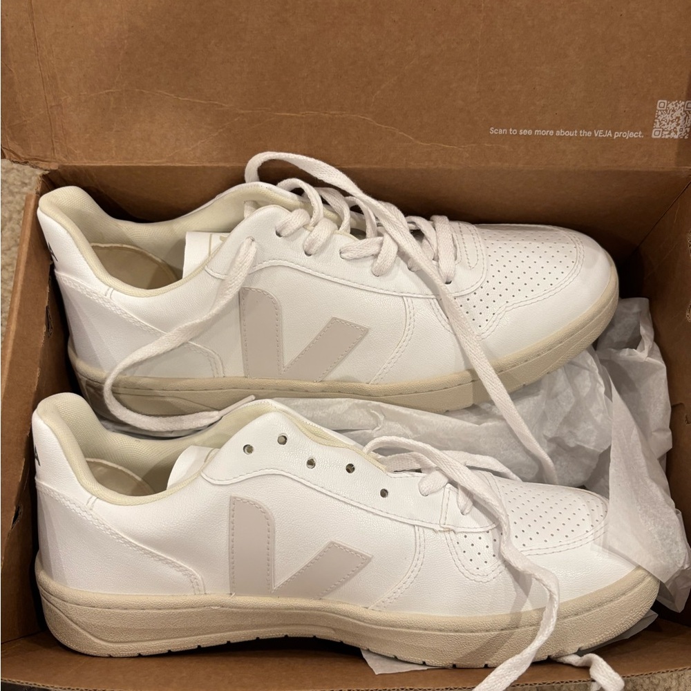 Veja V-10 CWL Full-White Sneakers